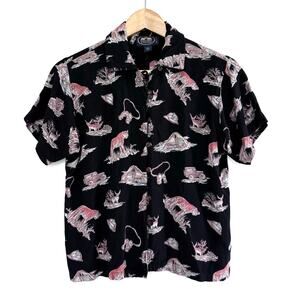 BRITISH KHAKI vintage black 100% rayon safari print short sleeve top shirt